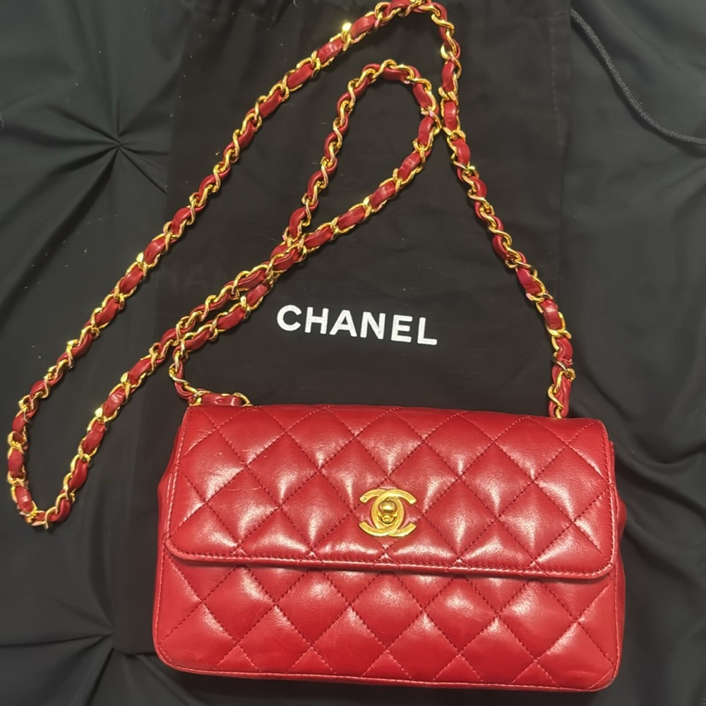 Chanel Classic Red Quilted Shoulder Bag🔥🔥🔥🔥